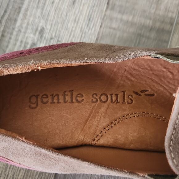 Gentle Souls Women's Briminee Multi-colored Suede Loafers Size 6 Tassels - Picture 7 of 9